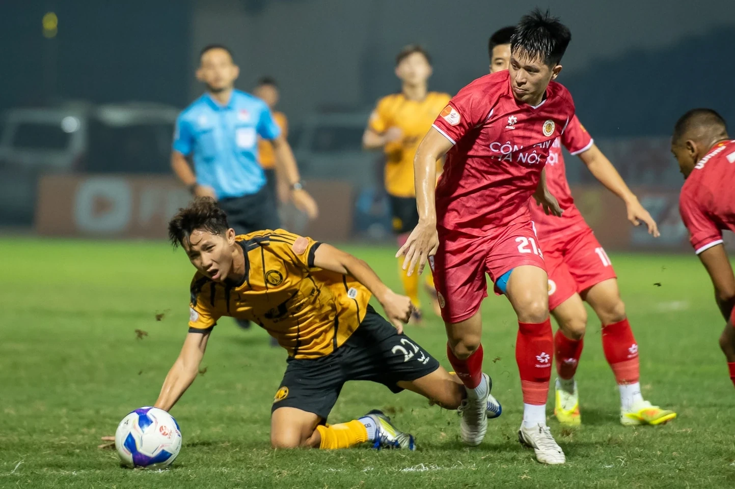 CAHN vs Đông Á Thanh Hóa: Thử thách cực đại tại Hàng Đẫy