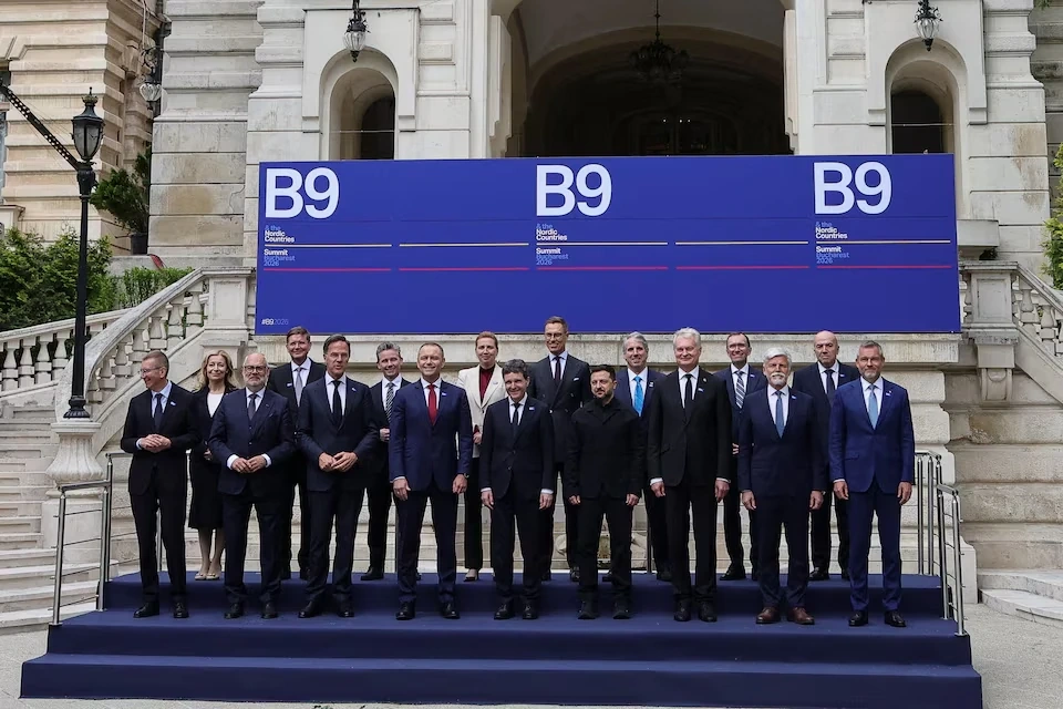 Lãnh đạo các nước sườn Đông NATO và Bắc Âu nhóm họp tại Romania
