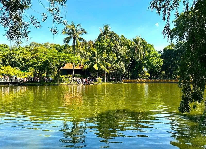 Suối nguồn của ánh sáng trí tuệ và bản lĩnh Việt Nam