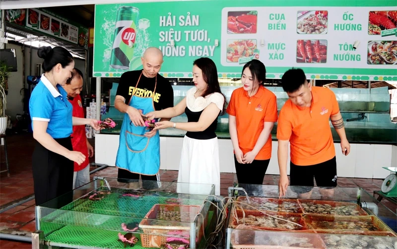 Để mỗi hội viên phụ nữ là một “đại sứ” du lịch