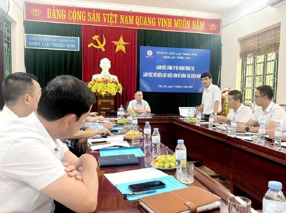 Quyết liệt tháo “điểm nghẽn” vận hành, bảo đảm cung ứng điện mùa cao điểm