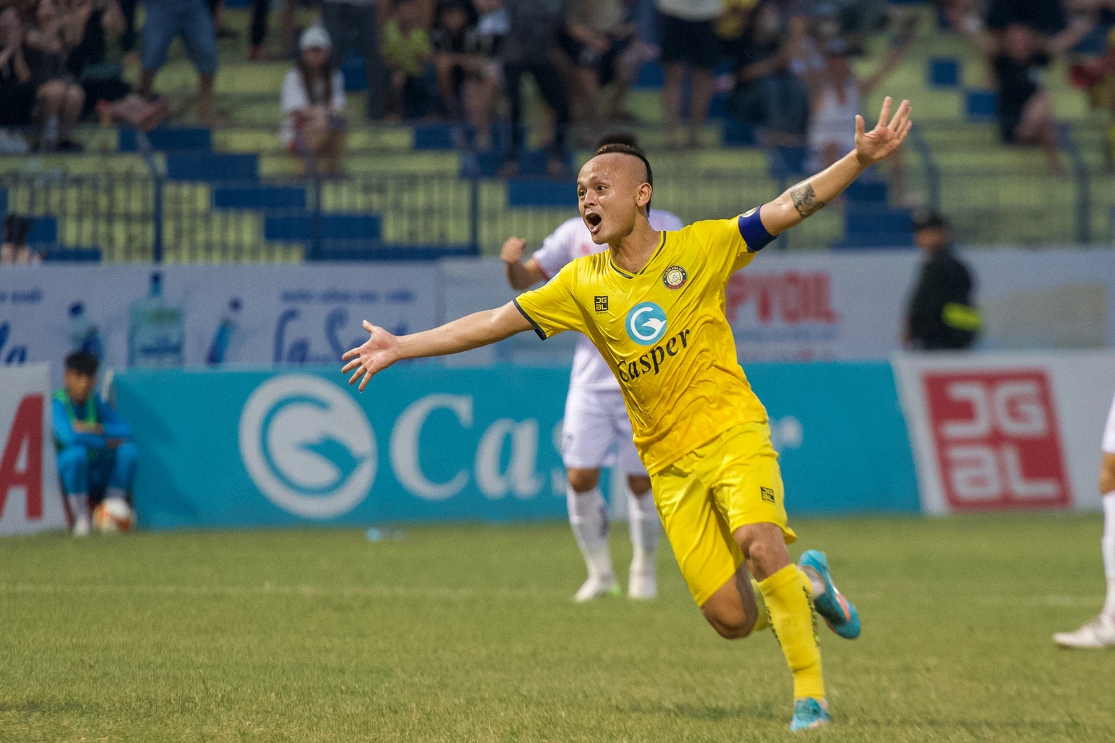 “Messi xứ Thanh” Lê Quốc Phương mang đam mê ươm mầm cho thế hệ trẻ