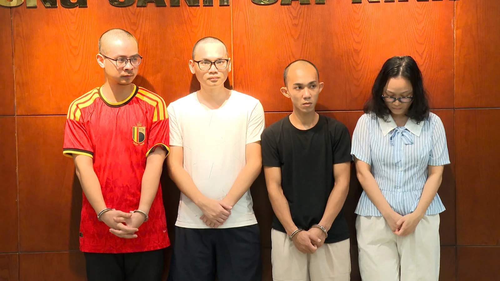 Triệt phá đường dây buôn lậu xe điện ba bánh xuyên biên giới