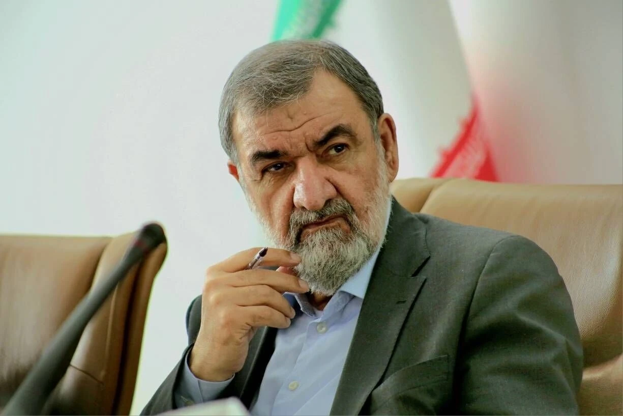Tướng Iran: Quân đội luôn trong trạng thái “đặt tay trên cò súng”