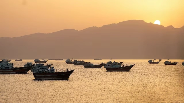 Mỹ và Iran tiếp tục bất đồng về uranium và eo biển Hormuz