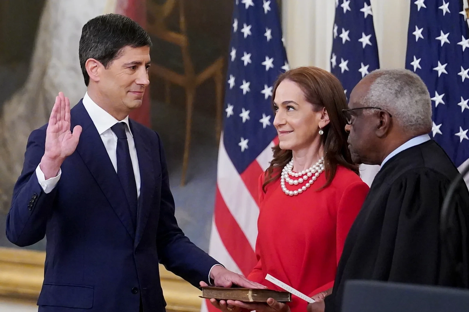 Ông Kevin Warsh chính thức nhậm chức Chủ tịch Fed