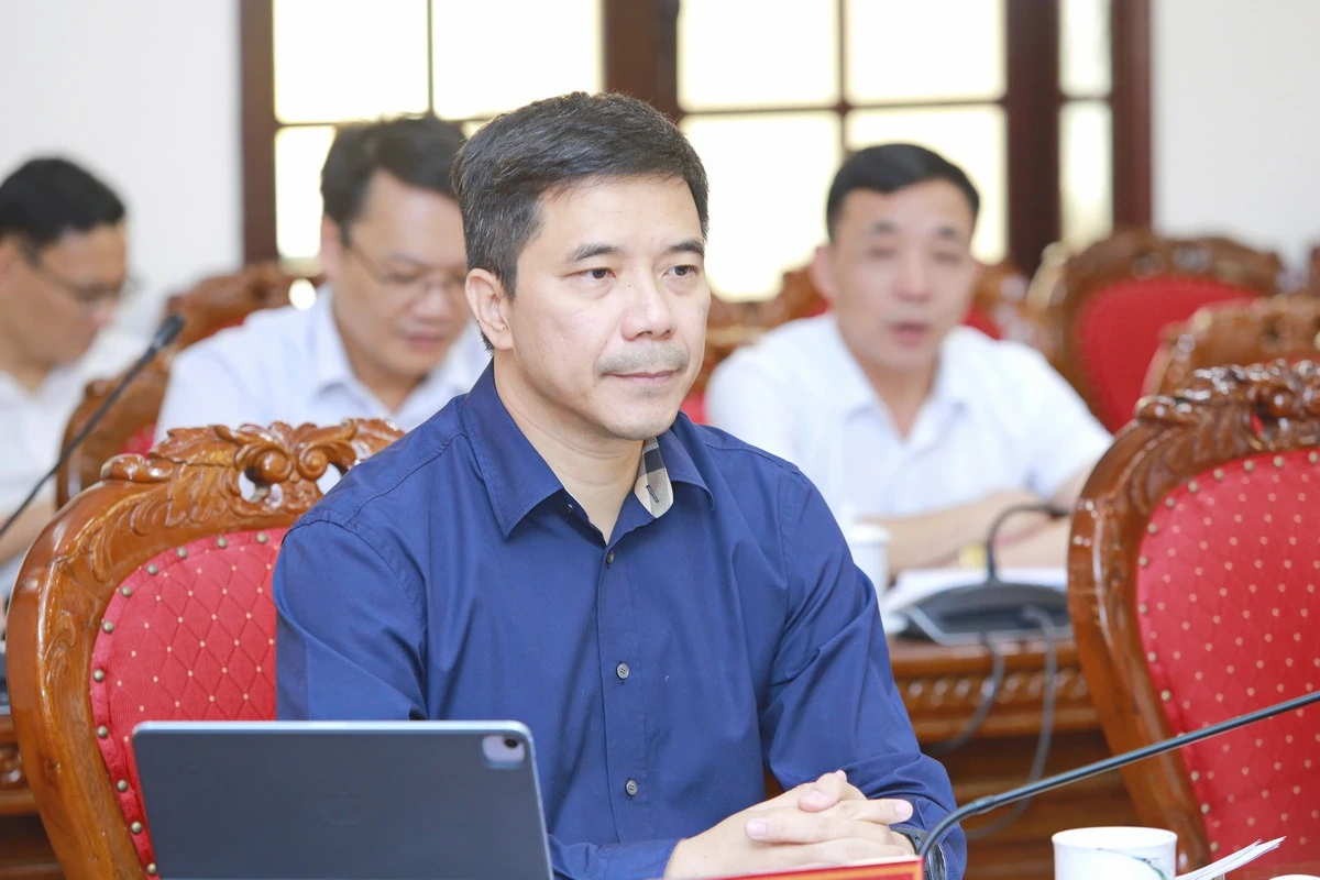 Thống nhất thời gian tổ chức sơ kết 1 năm thực hiện chính quyền địa phương 2 cấp