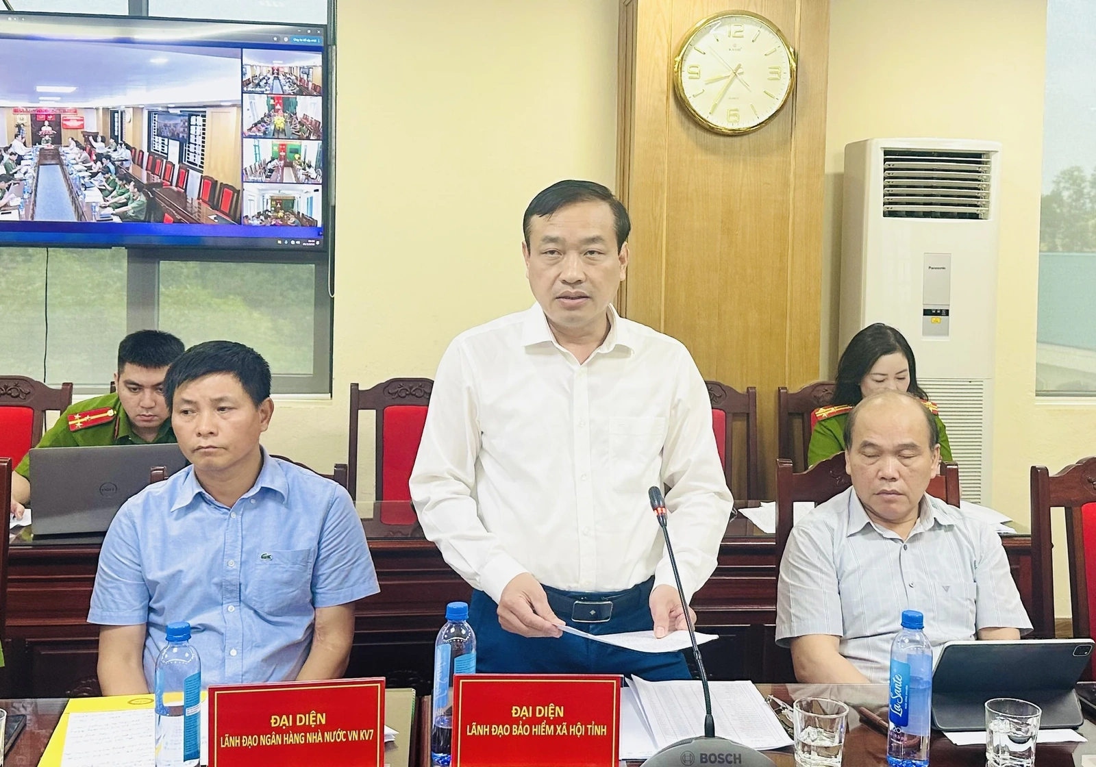 Thúc đẩy chi trả an sinh xã hội không dùng tiền mặt