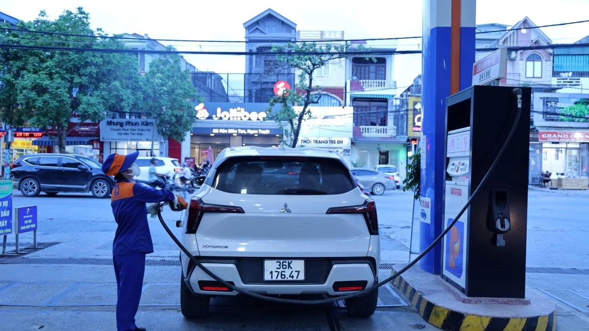 “Phủ sóng” xăng E10: Từ lộ trình chuyển đổi đến sự an tâm của người sử dụng