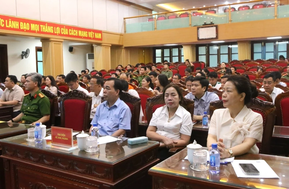Phát động chương trình “Bảo vệ và Hỗ trợ trẻ em phát triển trên môi trường mạng giai đoạn 2026 - 2030”