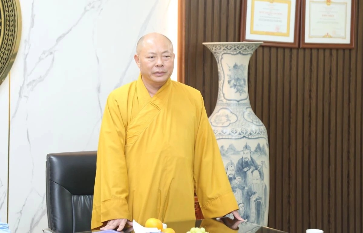Chủ tịch UBND tỉnh Nguyễn Hoài Anh thăm, chúc mừng Ban Trị sự Giáo hội Phật giáo tỉnh và các chức sắc, tăng ni, phật tử