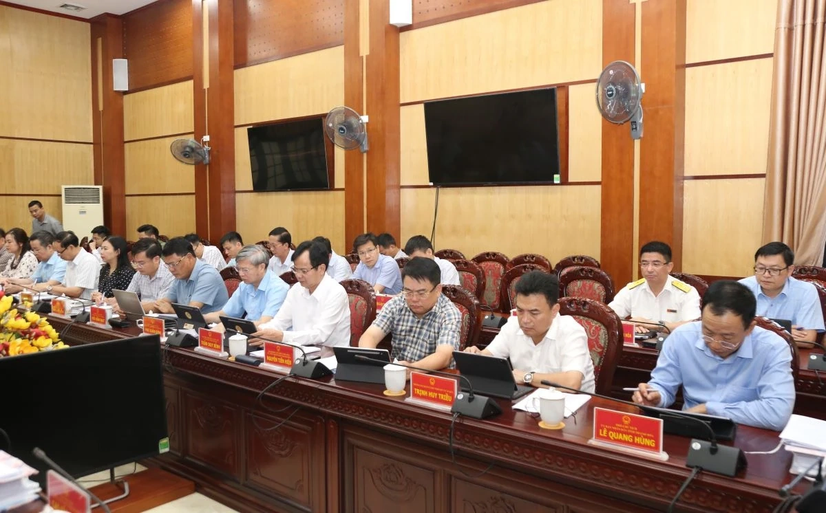 Thảo luận, quyết định các nhiệm vụ trọng tâm phát triển kinh tế - xã hội tháng 6/2026