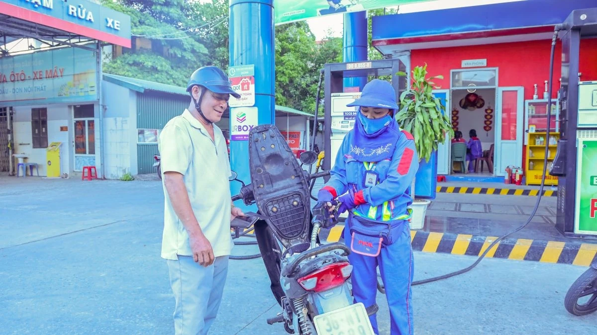 “Phủ sóng” xăng E10: Từ lộ trình chuyển đổi đến sự an tâm của người sử dụng