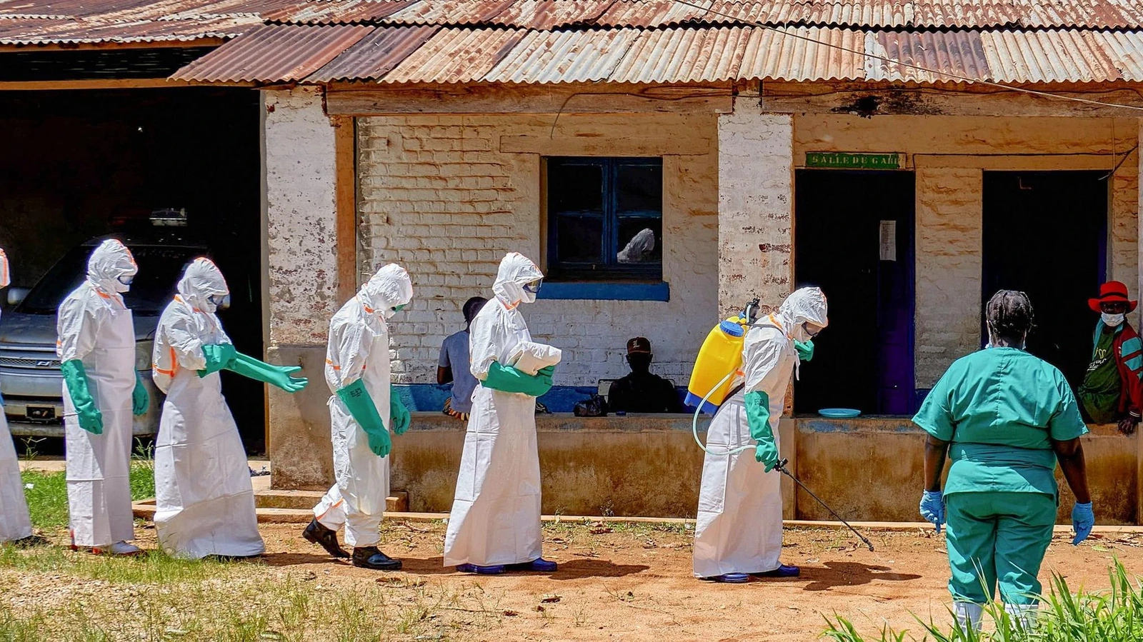 Dịch Ebola lây lan nhanh tại châu Phi, 11 nước nguy cơ cao