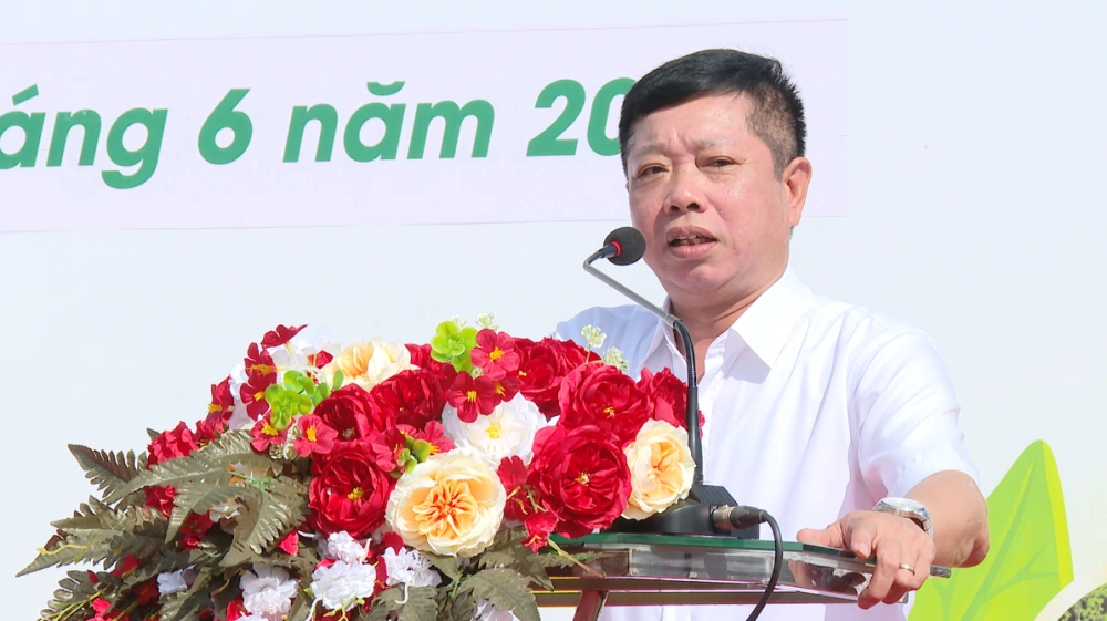 Phiên chợ giới thiệu nông sản, thực phẩm an toàn tại xã Yên Định