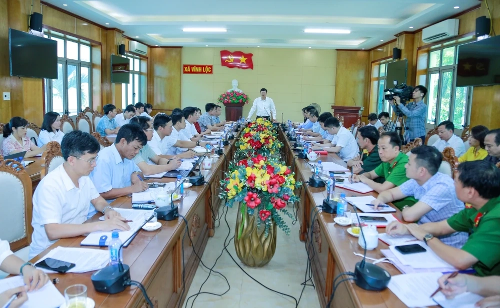 Tháo gỡ khó khăn, thúc đẩy giải ngân đầu tư công và hoàn thiện dữ liệu đất đai