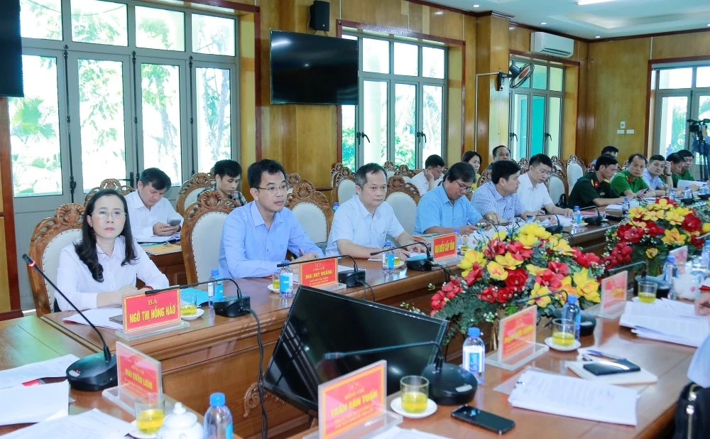 Tháo gỡ khó khăn, thúc đẩy giải ngân đầu tư công và hoàn thiện dữ liệu đất đai