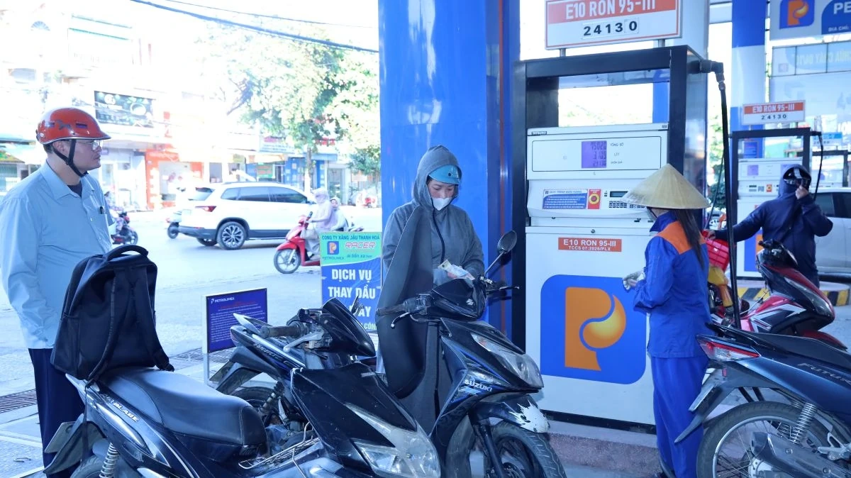 Ghi nhận ngày đầu xăng E10 bán đại trà trên địa bàn tỉnh Thanh Hóa