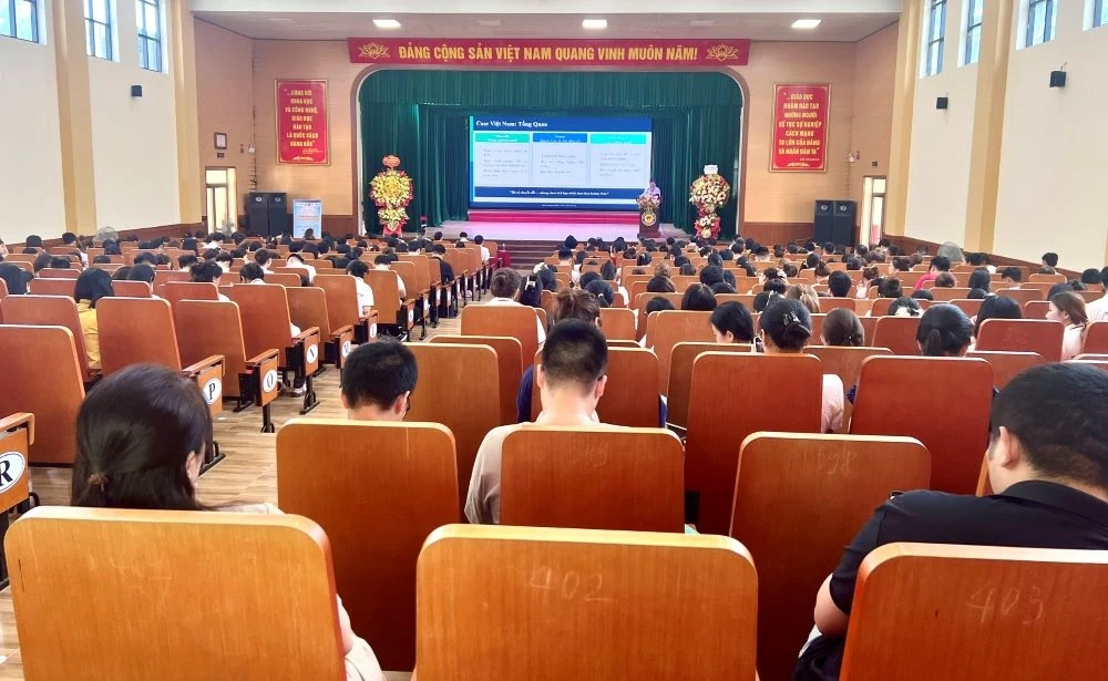 Hội thảo khoa học quốc gia về chuyển đổi kép trong phát triển kinh tế bền vững