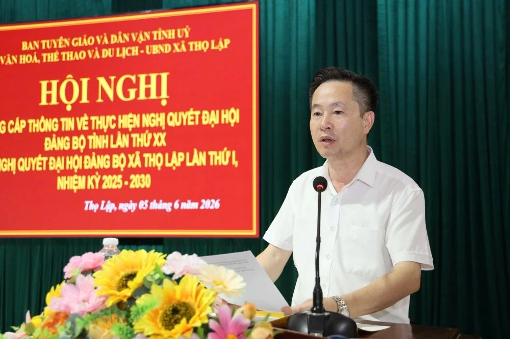 Phóng viên nhiều cơ quan báo chí đi thực tế và tìm hiểu thông tin tại xã Thọ Lập