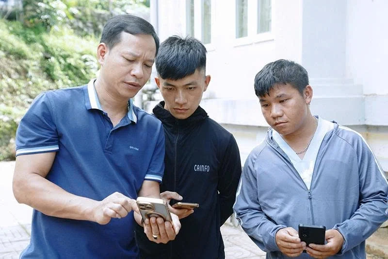 Những “bản số” dưới chân “cổng trời”