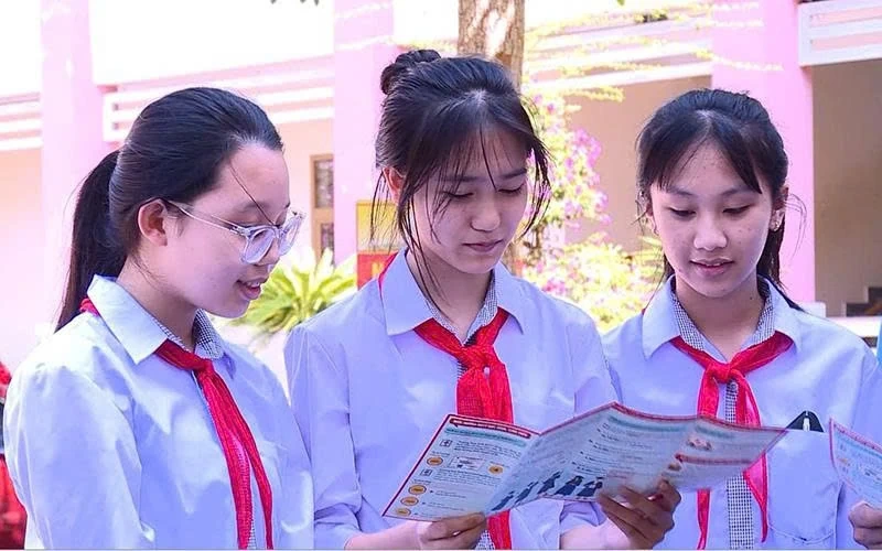 Bảo vệ trẻ em bằng pháp luật