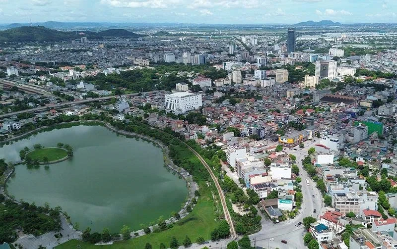 Nhận diện “điểm nghẽn”, tháo gỡ khó khăn, thúc đẩy tăng trưởng hai con số