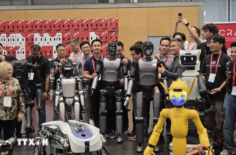 Công nghệ Việt Nam gây ấn tượng tại diễn đàn hàng đầu thế giới về robot