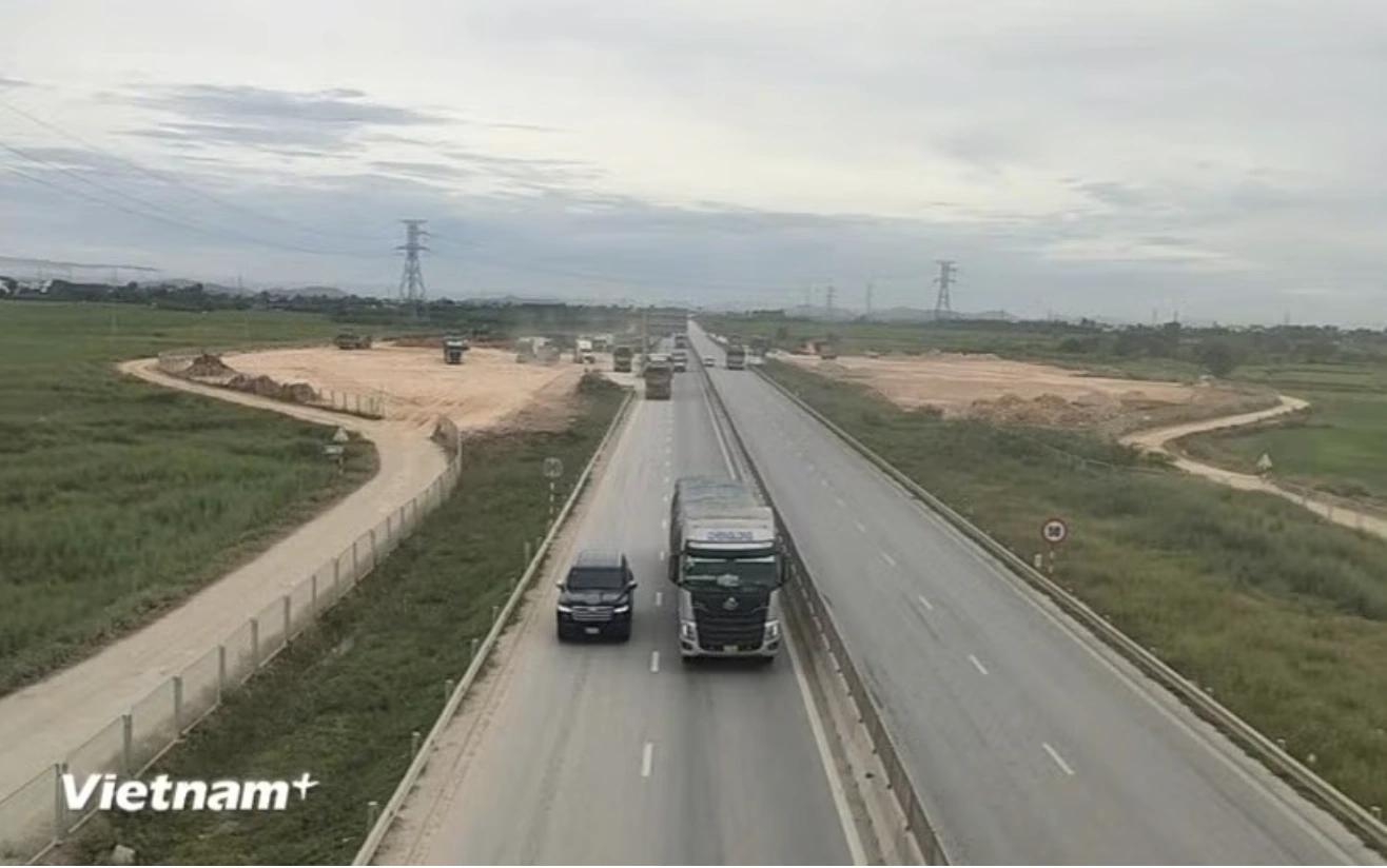 Bộ Xây dựng: Phấn đấu hoàn thành mở rộng cao tốc Bắc-Nam vào năm 2030