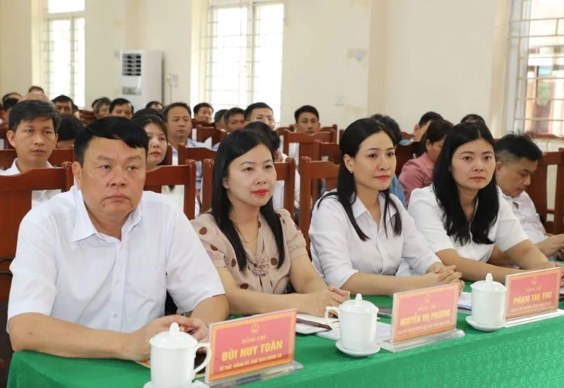 Cử tri 3 xã kiến nghị đầu tư nâng cấp hạ tầng giao thông