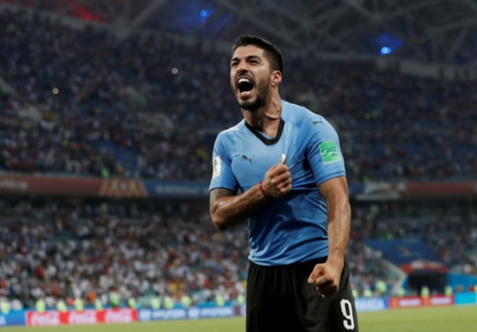 HLV Popov dọa rời V.League; Luis Suarez “hết cửa” dự World Cup 2026