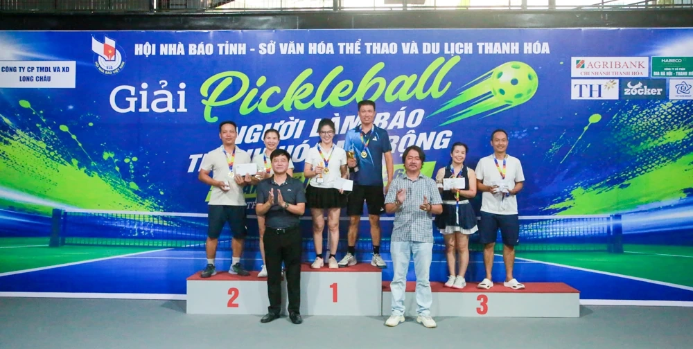 Hơn 100 VĐV tranh tài tại Giải Pickleball chào mừng kỷ niệm 101 năm Ngày Báo chí Cách mạng Việt Nam