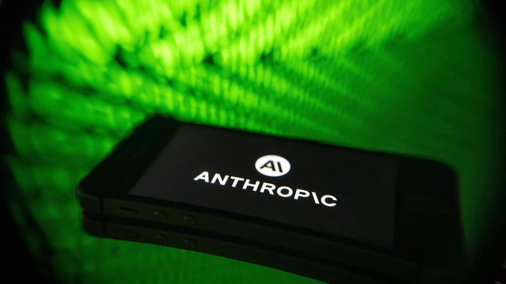 Anthropic đề xuất tạm dừng phát triển AI do lo ngại mất kiểm soát