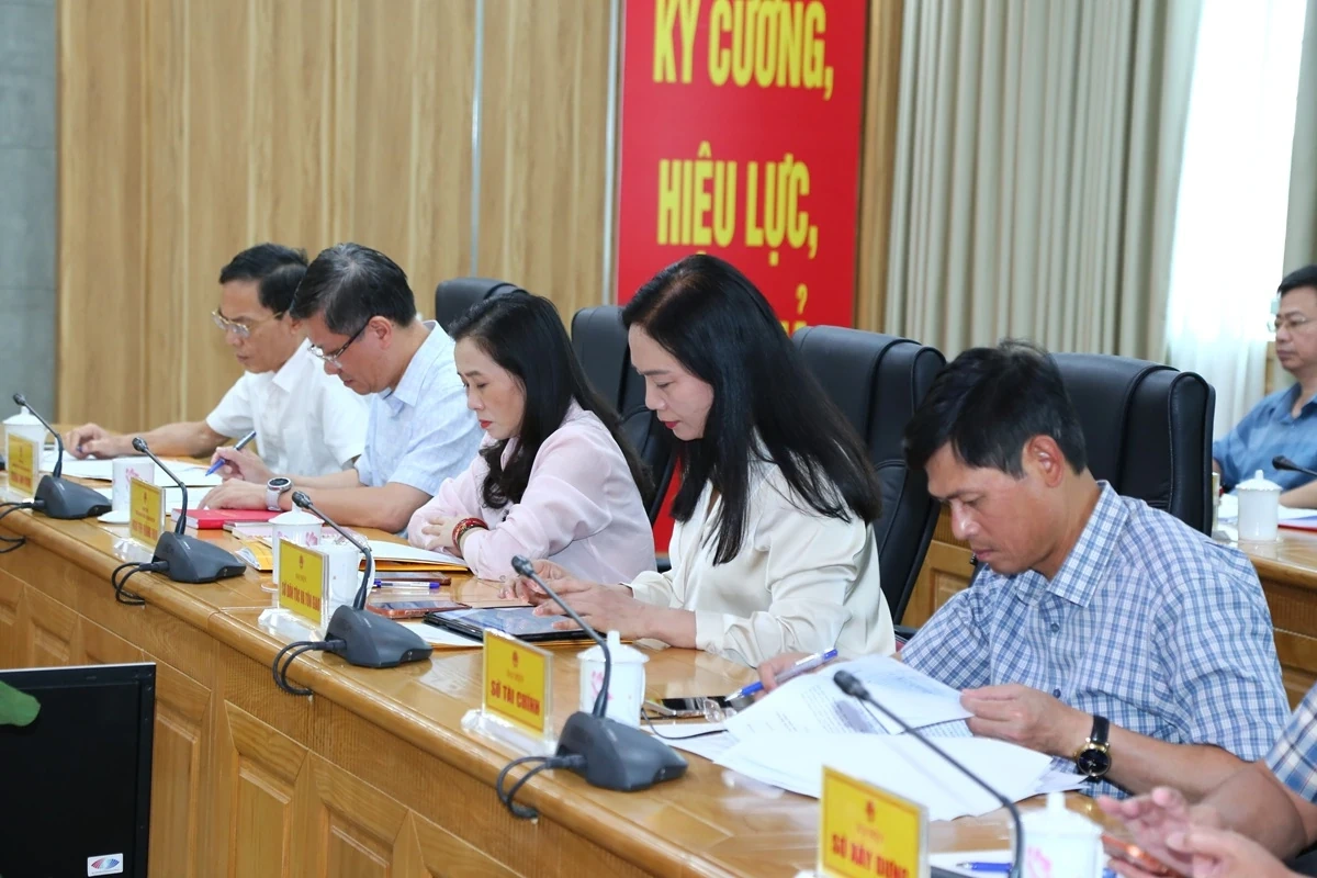 Cho ý kiến vào dự kiến nội dung, chương trình Kỳ họp thứ 3, HĐND tỉnh khóa XIX