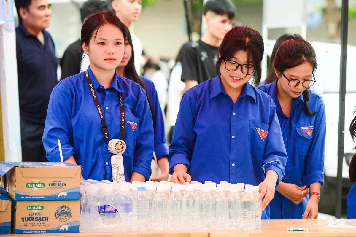2.300 tình nguyện viên tiếp sức Kỳ thi tốt nghiệp THPT năm 2026