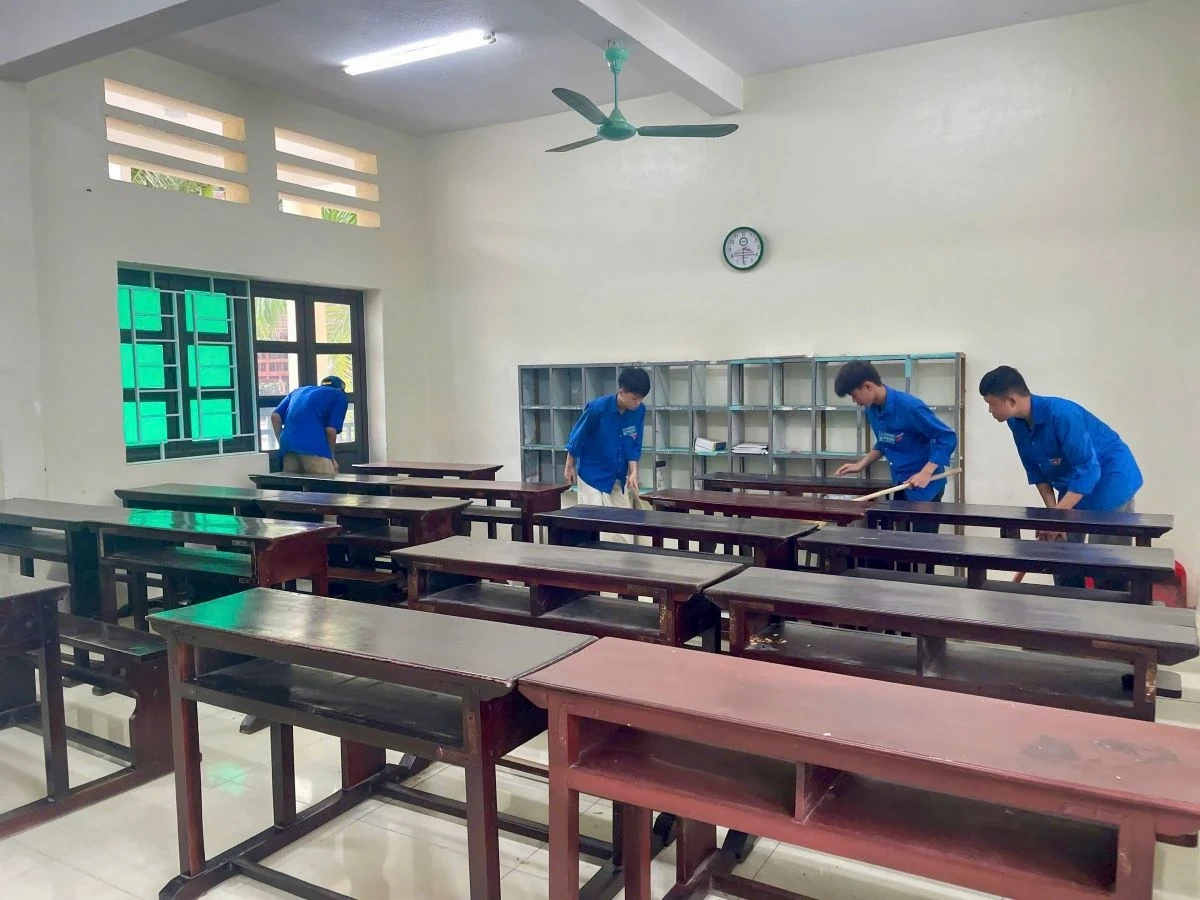 Đoàn xã Quan Sơn hỗ trợ gần 1.000 suất ăn miễn phí cho thí sinh và phụ huynh