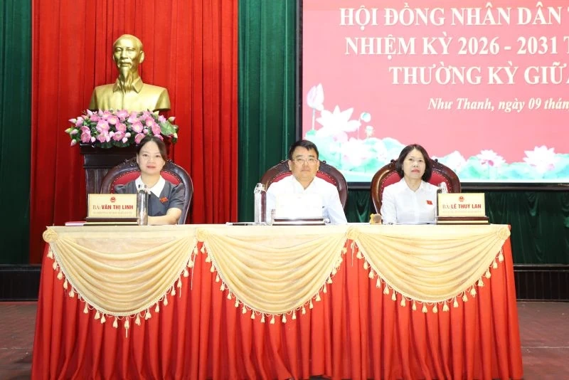 Kiến nghị hướng dẫn giải quyết chế độ cho cán bộ bán chuyên trách ở thôn sau sắp xếp