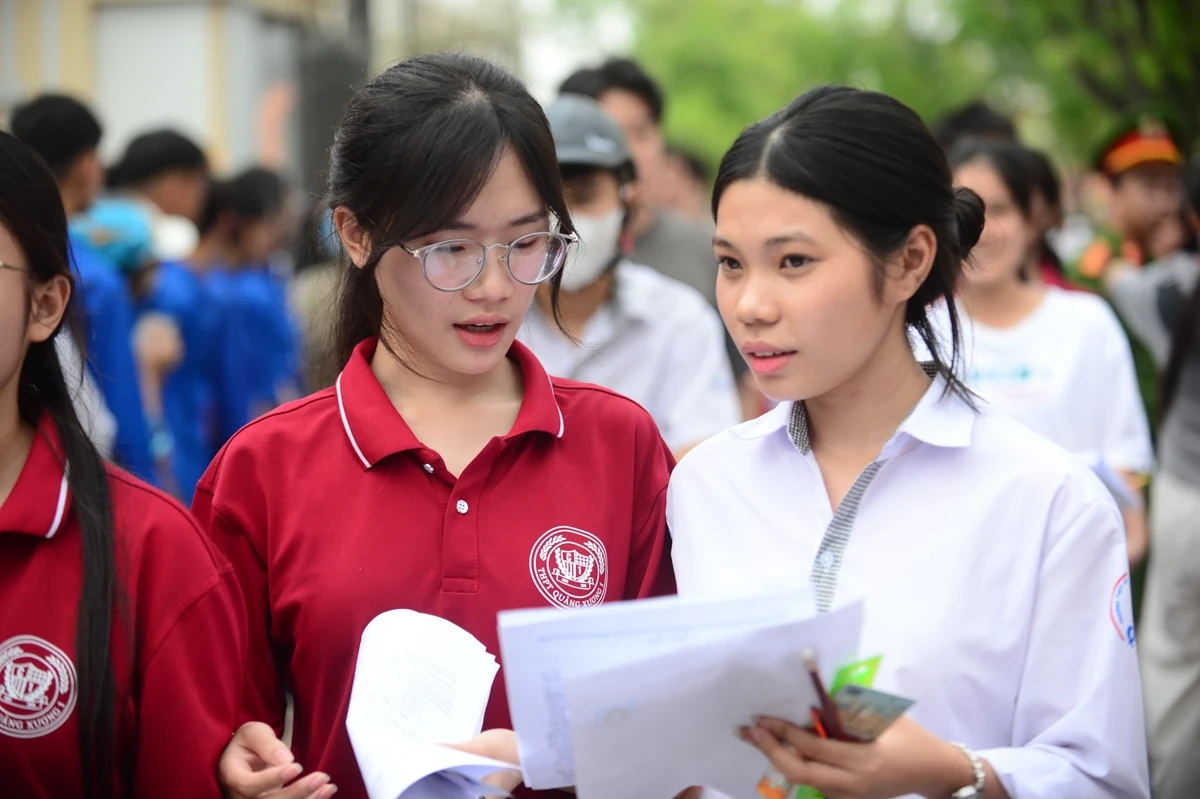 Kết thúc ngày thi đầu tiên: Thí sinh tự tin với đề Toán, sẵn sàng cho môn thi cuối cùng