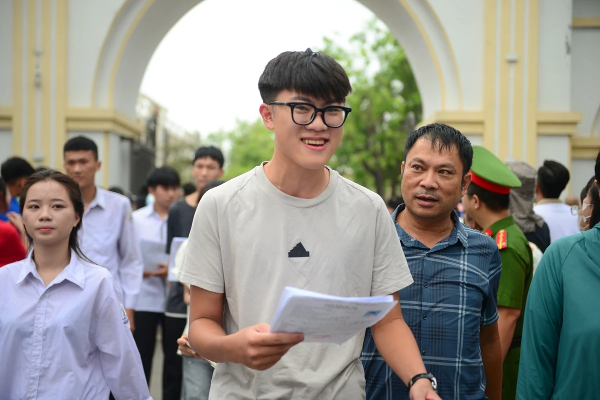 Kết thúc ngày thi đầu tiên: Thí sinh tự tin với đề Toán, sẵn sàng cho môn thi cuối cùng