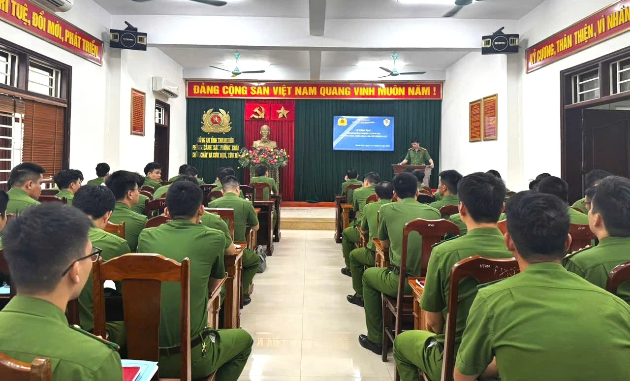 Nâng cao trình độ nghiệp vụ kiểm tra về phòng cháy, chữa cháy cho cán bộ, chiến sĩ