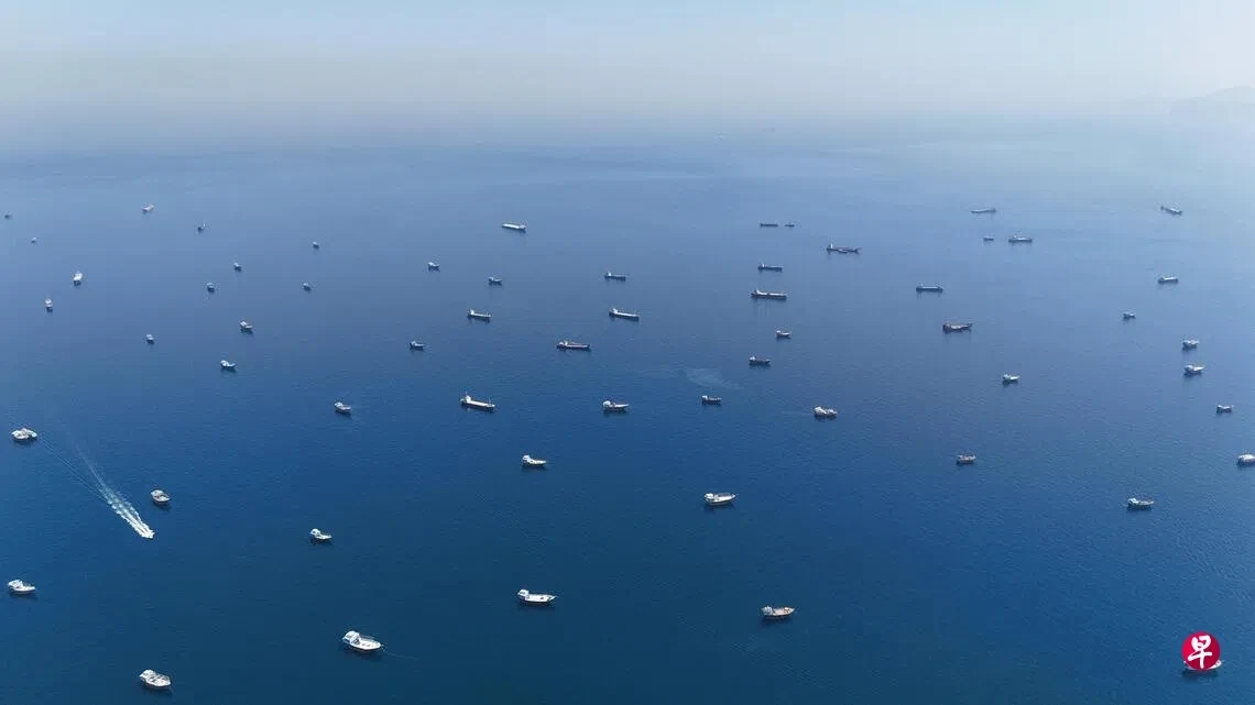 Hơn 160 tàu chở dầu mắc kẹt tại Vịnh Ba Tư, IMO cảnh báo không đánh đổi an toàn vì lợi nhuận