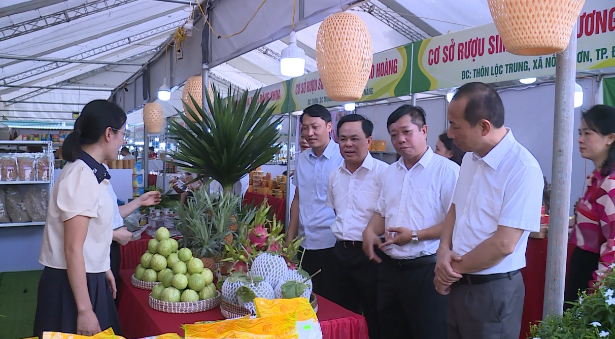 Phiên chợ giới thiệu nông sản thực phẩm an toàn năm 2026