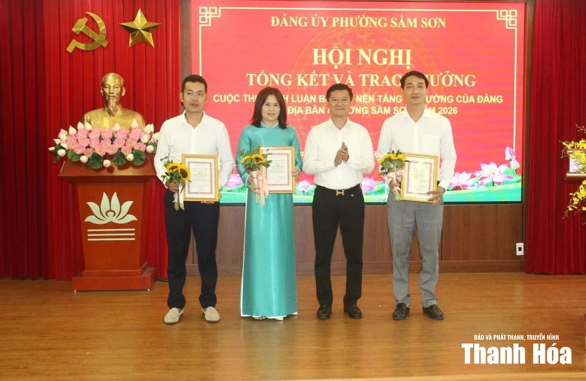 Phường Sầm Sơn trao giải Cuộc thi chính luận bảo vệ nền tảng tư tưởng của Đảng