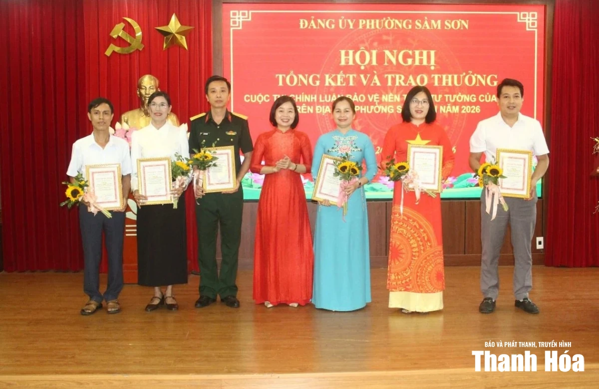 Phường Sầm Sơn trao giải Cuộc thi chính luận bảo vệ nền tảng tư tưởng của Đảng