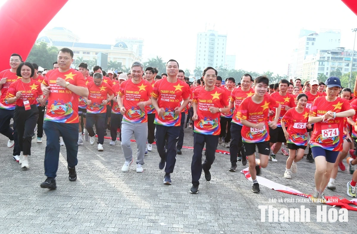 Mít tinh “Chung một quyết tâm xây dựng xã, phường, đặc khu không ma túy”