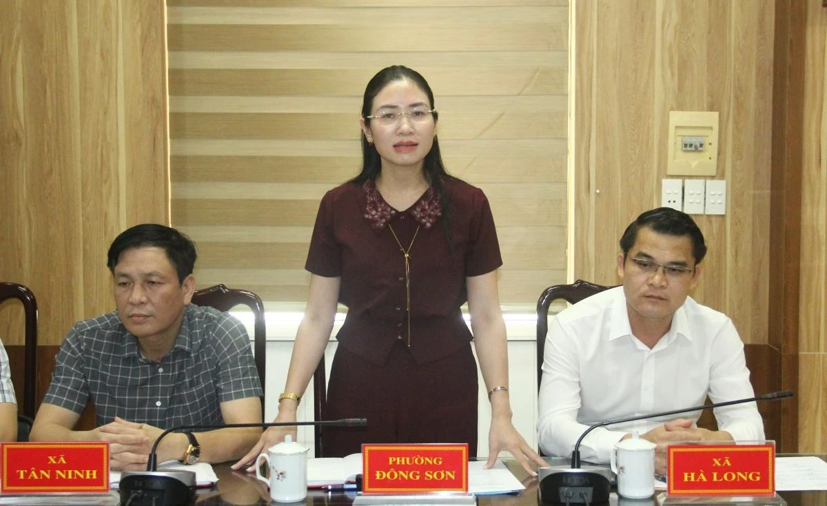 Thông qua dự thảo báo cáo kết quả giám sát đối với ban thường vụ đảng ủy 9 xã, phường