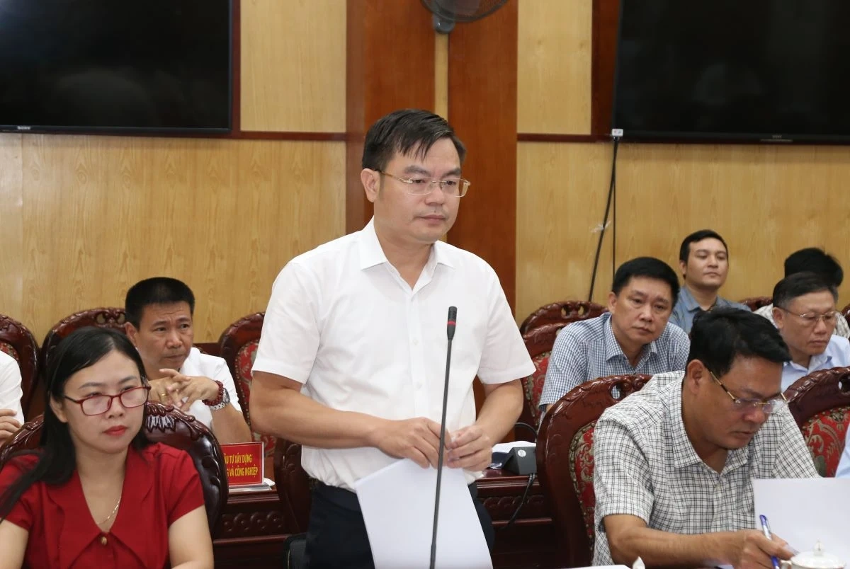 Đánh giá tình hình phát triển kinh tế - xã hội 6 tháng đầu năm; thảo luận giải pháp trọng tâm 6 tháng cuối năm 2026