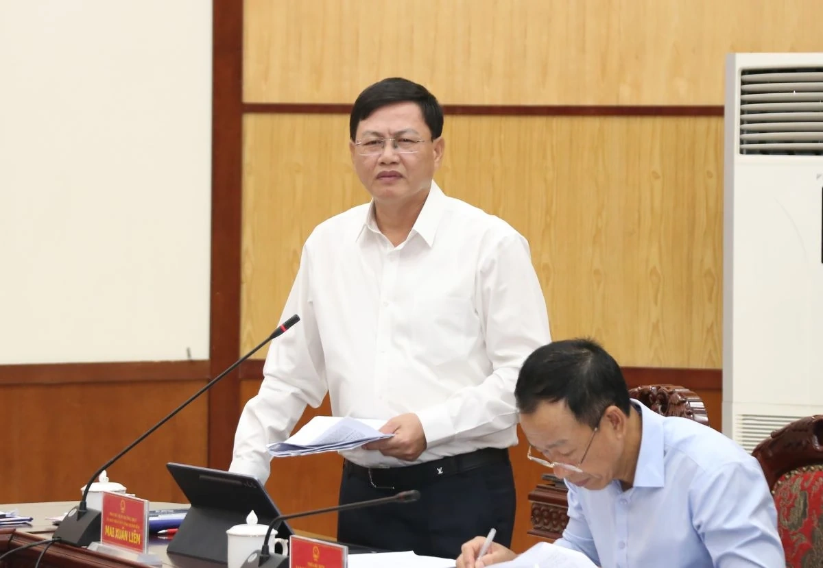 Đánh giá tình hình phát triển kinh tế - xã hội 6 tháng đầu năm; thảo luận giải pháp trọng tâm 6 tháng cuối năm 2026