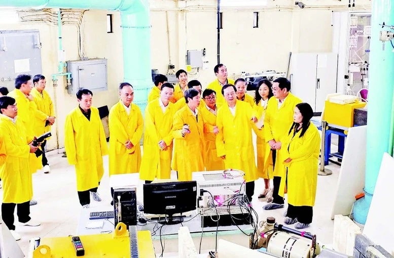 Đẩy mạnh thông tin, tuyên truyền về phát triển, ứng dụng năng lượng nguyên tử phục vụ phát triển kinh tế - xã hội