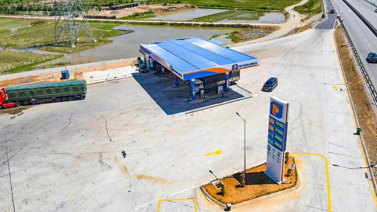 Cận cảnh trạm dừng nghỉ đầu tiên trên cao tốc Bắc - Nam qua Thanh Hóa
